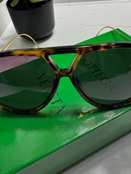 Bottega Veneta Tortoiseshell Frame Sunglasses - With Original Case main image 3